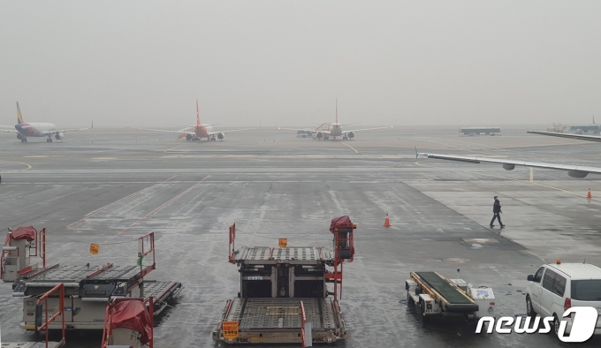 오늘 날씨] 포근하고 일교차 커…수도권 가시거리 200M '짙은 안개' - 머니S