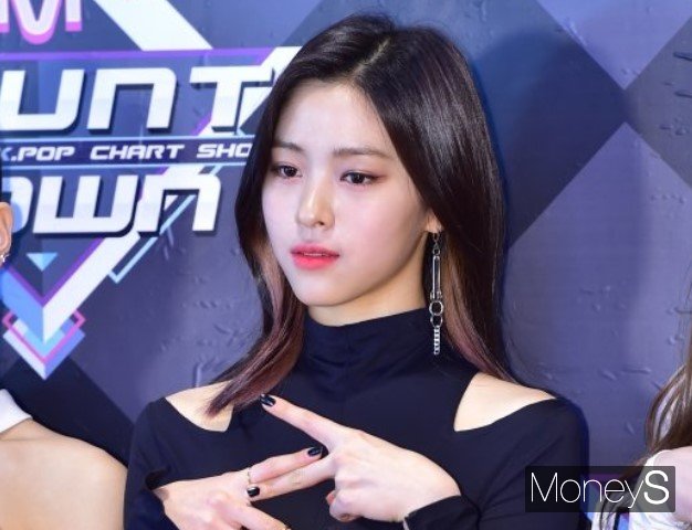 류진이 자가진단키트 검사 결과, 코로나19 양성 반응을 보였다. /사진=장동규 기자