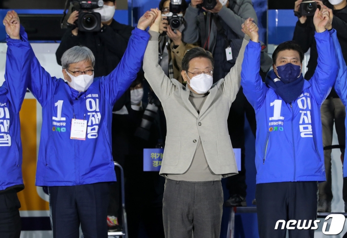 [뉴스1 PICK] 고향 간 '안동의 아들' 이재명…'TK 표심 집중 공략'