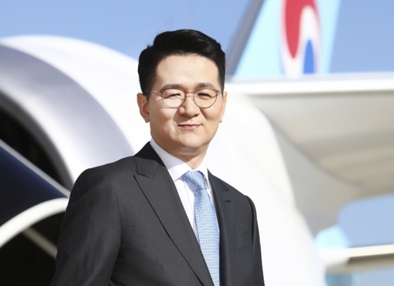 조원태 대한항공 회장이 성공적으로 아시아나항공을 인수해 품격있는 리더로 거듭나겠다는 의지를 밝혔다. /사진=대한항공