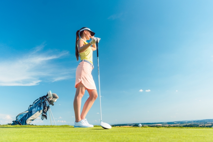 해외여행 대신 골프… 유통가에 부는 Mz세대 구애 바람 - 머니S