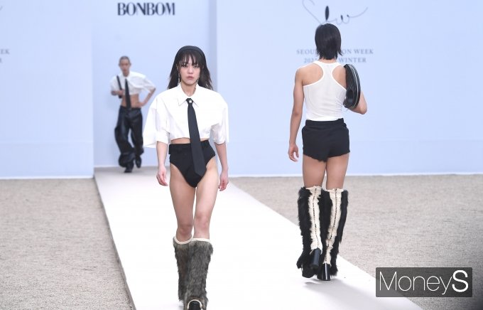 [ӴS] 2022 F/W мũ' (BONBOM) мǼ