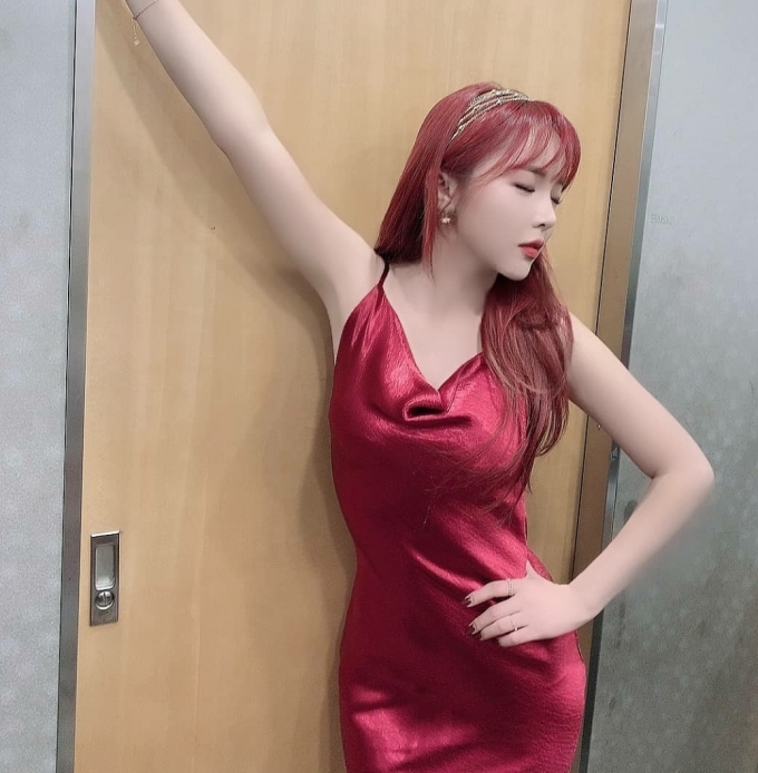 가수 홍진영이 석사 논문 표절 논란 후 1년 5개월 만에 컴백했다. /사진=홍진영 공식 인스타그램 캡처. 