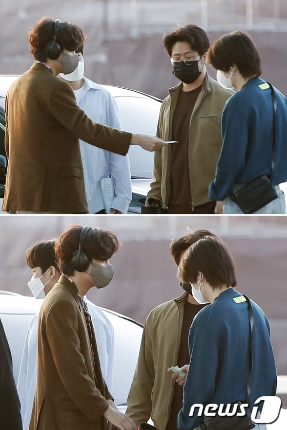 [사진] 뷔, 슈가 형에게 '만원' 용돈?