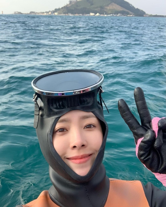사진=한지민 인스타그램