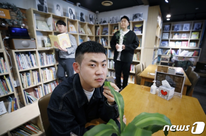 서울 마포구 한 카페. '피식대학' 정재형, 김민수, 이용주 인터뷰. 2022.4.14/뉴스1 © News1 권현진 기자