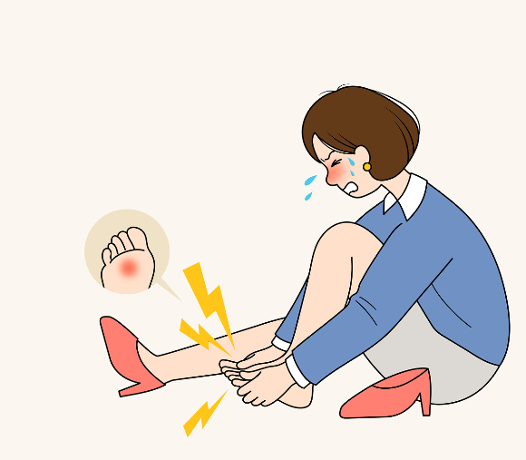 발에 생기는 굳은살, 티눈, 사마귀를 방치하면 발 건강에 영향을 미치는 것으로 나타났다./사진=이미지투데이