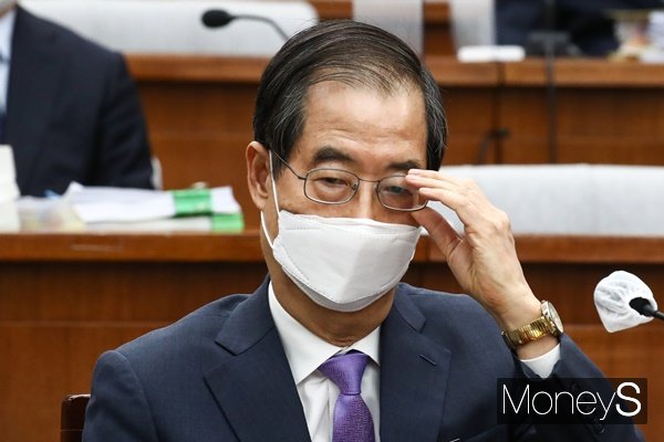 한덕수 국무총리 후보자 인사청문특별위원회가 27일 김영무 김앤장 대표를 인사청문회 증인으로 채택했다. 사진은 지난 25일 서울 여의도 국회에서 열린 인사청문특별위원회에 참석한 한 후보자. /사진=임한별 기자