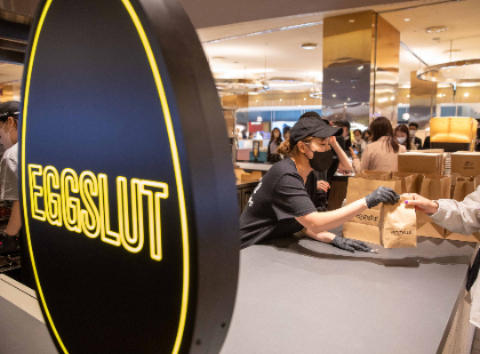 에그슬럿(Eggslut)이 부산 신세계 센텀시티점 지하1층에 팝업 스토어를 오는 29일까지 운영한다. / 사진=SPC그룹
