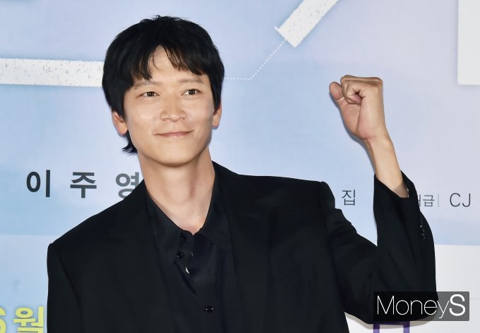 [머니S포토] 브로커 강동원 