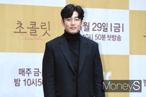 배우 윤계상이 지오디(god) 완전체 공연을 예고했다. /사진=장동규 기자