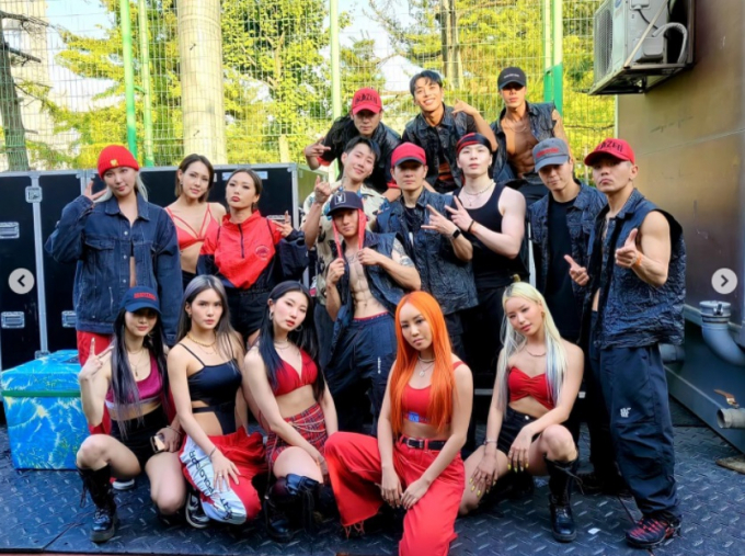 허니제이, 박재범과 대학 축제 달궜다… '몸매' 레전드 무대 재현
