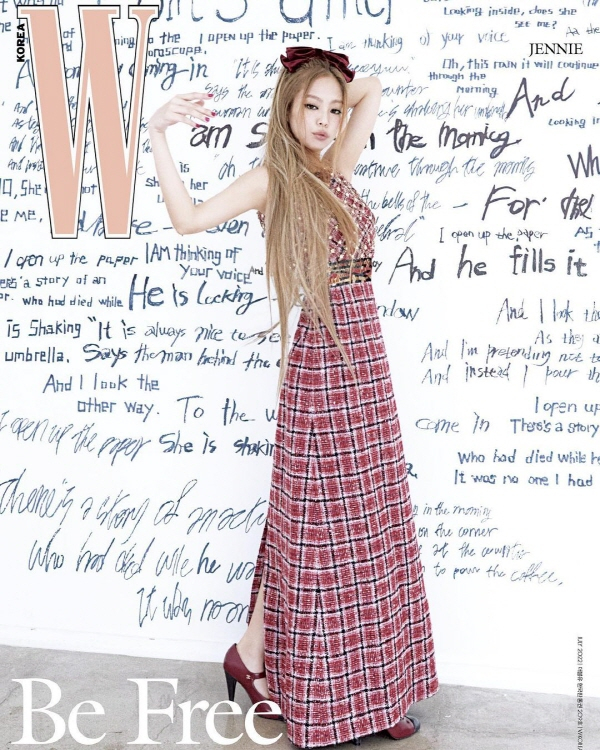 사진=제니 인스타그램/W KOREA