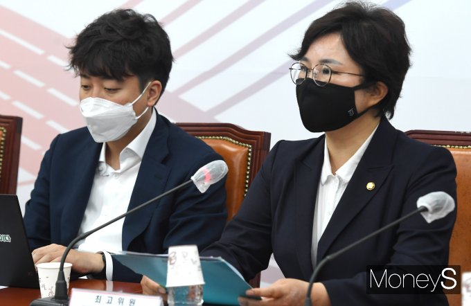 [머니S포토] 최고위서 발언하는 조수진