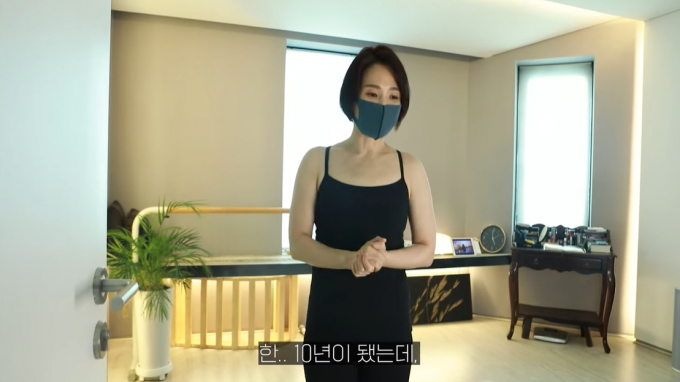 방송인 박경림이 다이어트 후 확 달라진 근황을 공개했다. /사진=박경림 유튜브 갈무리