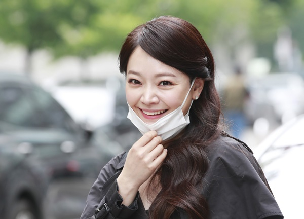 뮤지컬 배우 김소현이 캐스팅 논란에 대한 입장을 밝혔다. 사진은 2020년 5월 서울 여의도 KBS신관에서 열린 '열린음악회' 녹화에 참석한 뮤지컬 배우 김소현. /사진=뉴스1