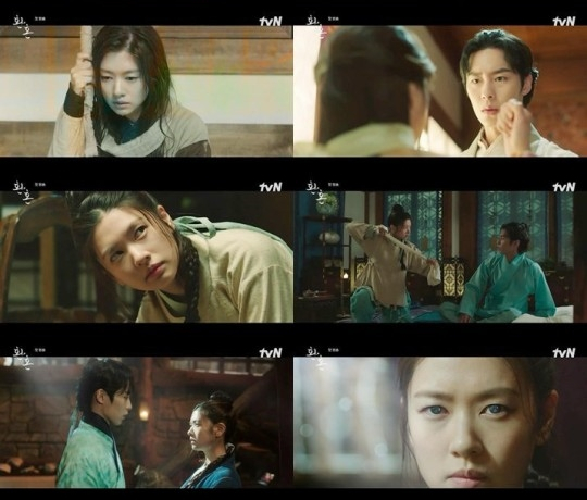 배우 이재욱이 주연을 맡은 tvN 드라마 '환혼' 역시 넷플릭스와 티빙 스트리밍을 통해 이달의 로맨스에 자리잡는다. 사진은 극중 '장욱' 역으로 분한 이재욱과 '무덕' 역을 맡은 배우 정소민. /사진=tvN '환혼' 캡처