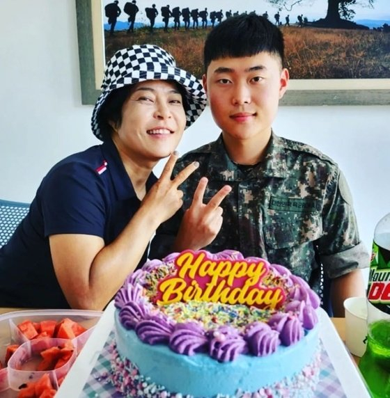 개그우먼 조혜련이 군 복무 중인 아들 우주의 생일을 축하했다./사진=조혜련 인스타그램