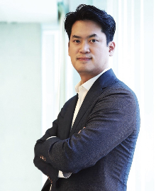 정우진 NHN 대표가 출근과 재택근무를 합친 새로운 근무제를 꺼내들었다. 이를 통해 직원들의 업무 집중도를 극대화한다는 복안이다. /사진=NHN