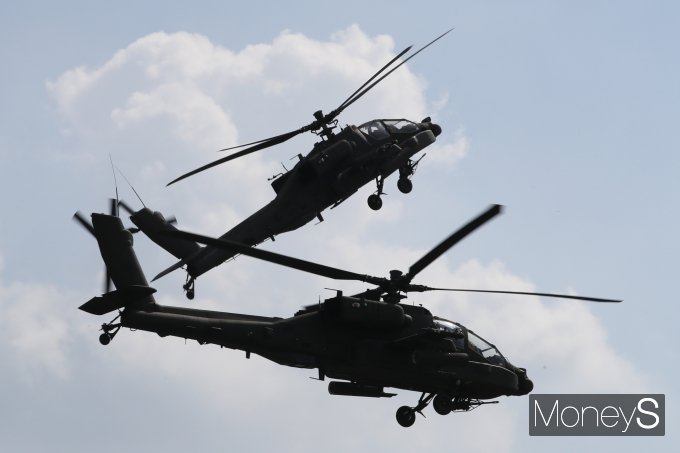 [머니S포토] AH-64E 아파치 가디언 공격헬기 비행