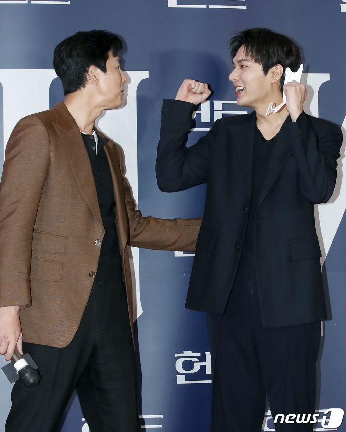 [사진] 이민호, 정우성 앞에서 귀여운 애교