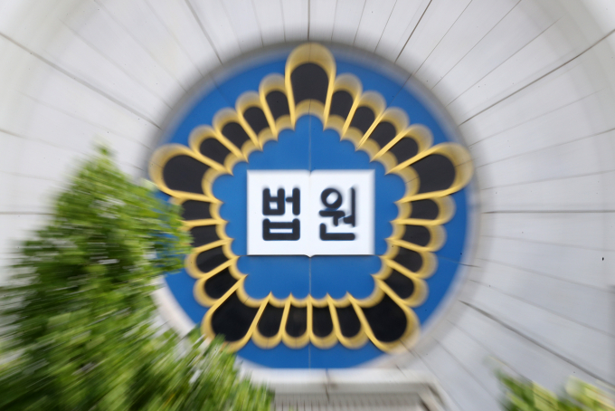 50대 지인을 폐공장으로 유인해 살해한 남성이 징역 30년의 중형을 받았다. 사진은 기사와 무관. /사진=뉴시스