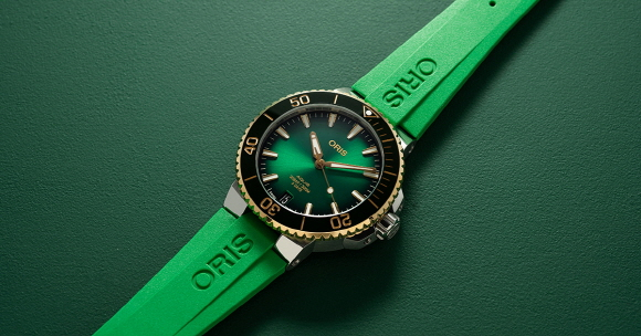 오리스가 다이버 시계 아퀴스 데이트 캘리버 400(Oris Calibre 400)을 출시했다. /사진=오리스