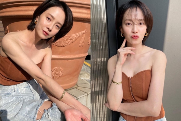 배우 송지효가 쇄골을 드러내며 슬랜더 몸매를 자랑했다. /사진=송지효 인스타그램