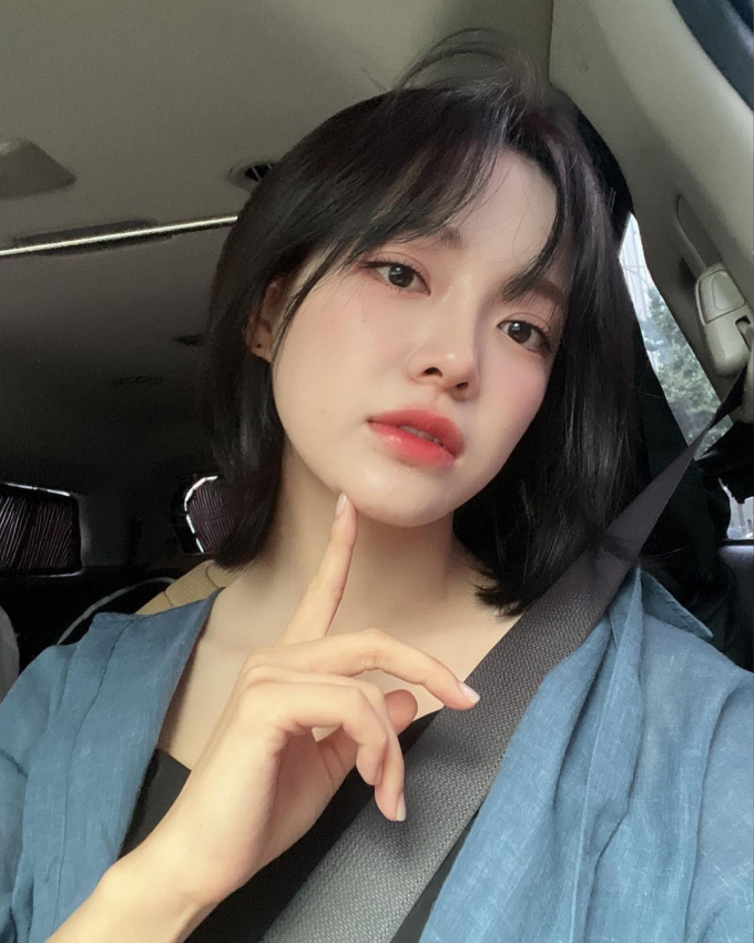 흑발 컴백"…김세정, 극대화된 청순미 - 머니S