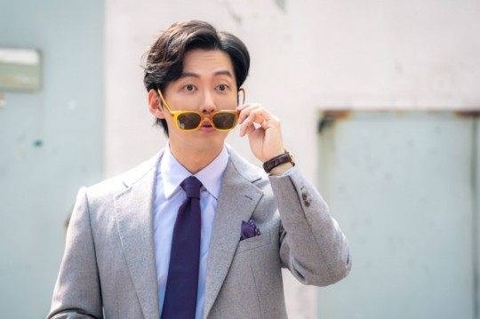 ‘오늘의 웹툰’ 후속으로 오는 23일 첫 방송되는 남궁민 주연의 SBS 새 금토드라마 ‘천원짜리 변호사’에 대한 관심이 뜨겁다. /사진=SBS 제공