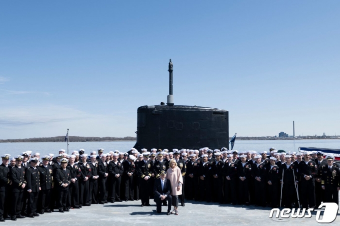  ̵ ̱ ɰ   ̵ 簡  4 2 (ð)   ׿      뿪Ŀ  庴  ϰ ִ.  AFP=1  News1 쵿 
