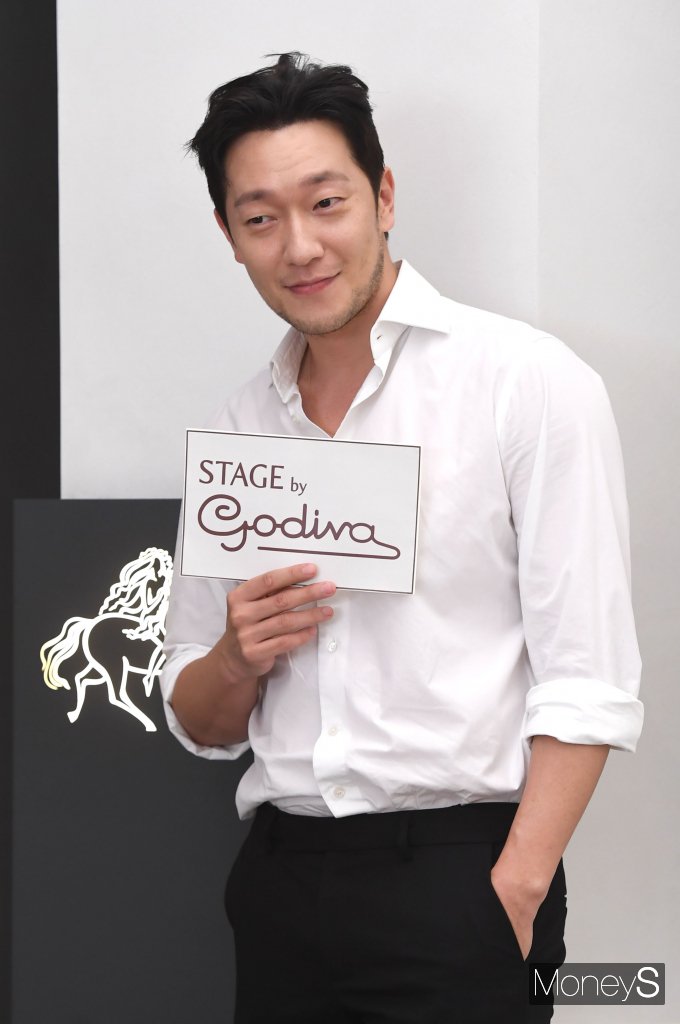 [머니S포토] 손석구 '볼수록 매력 있어~'