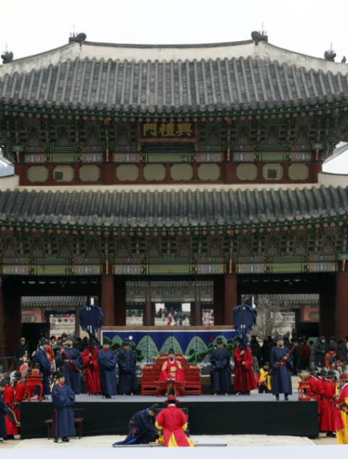 3일 경복궁 수문장 교대의식 20주년을 기념해 경복궁 흥례문 광장에서 수문장 임명의식 특별행사가 진행된다. 사진은 수문장 임명식. /사진=문화재청 제공