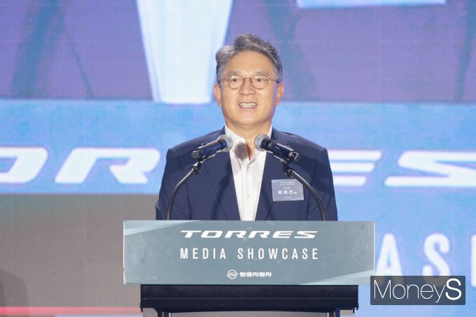 곽재선 쌍용차 회장이 조직개편에 착수했다. 사진은 지난 7월 열린 토레스 출시 행사에 참석했던 곽 회장. /사진=장동규 기자