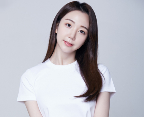 힘든 상황에서도 용기를 잃지 않았던 이주예씨는 올해 초 에이디지컴퍼니를 만나 날개를 달았다. /사진=에이디지컴퍼니