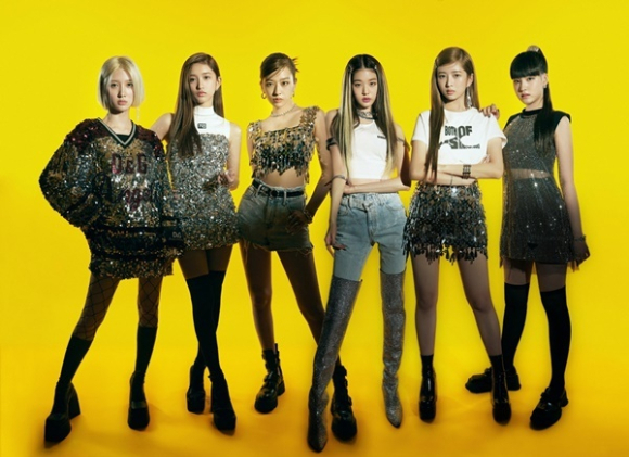 아이브가 세 번째 싱글 타이틀곡 '애프터 라이크'로 음악 방송 12관왕을 기록했다./사진=스타쉽엔터테인먼트