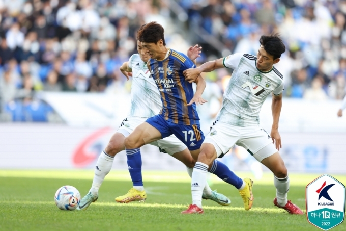 울산 현대의 이청용.(한국프로축구연맹 제공)