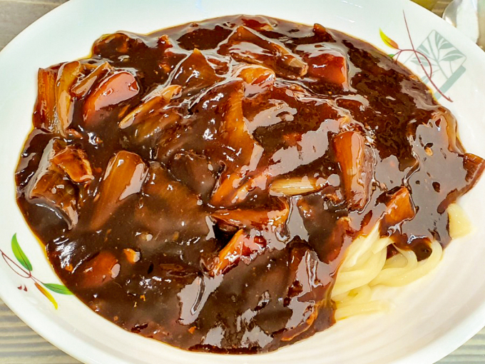 천마손짜장의 자장면./사진=다이어리알
