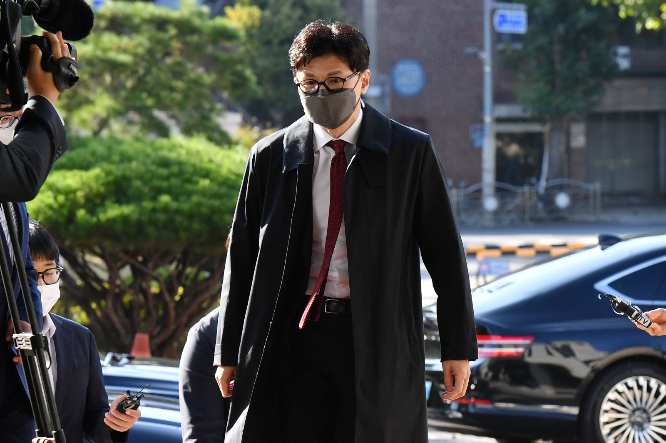 최근 유명 작곡가 등이 필로폰 소지와 투약한 혐의가 발견되고 마약류에 대한 사회적 파장이 커지자 법무부가 대검찰청에 마약류 범죄에 대해 엄정 대응을 주문했다. 사진은 한동훈 법무부 장관의 모습으로 기사 내용과는 무관함. /사진=뉴스1