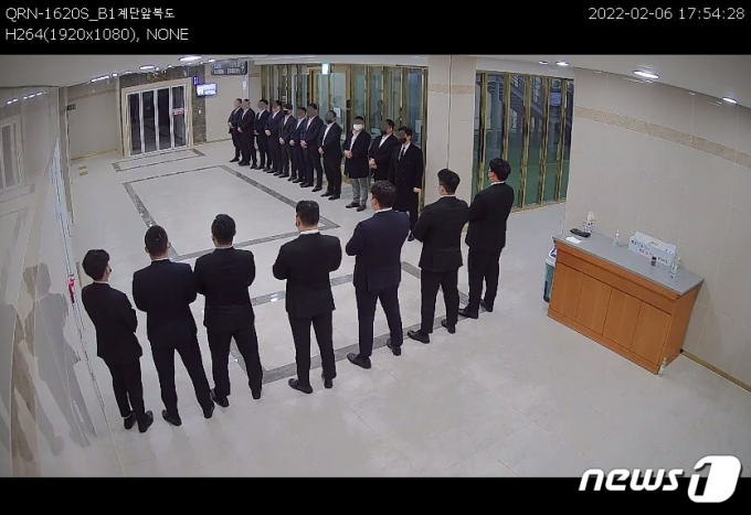 사진은 장례식장에 도열한 조직폭력배들. (광주지방경찰청 제공) 2022.8.29/뉴스1