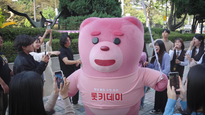 롯데 유통군이 통합 마케팅 행사 '롯키데이'를 진행한다. /사진=롯데쇼핑