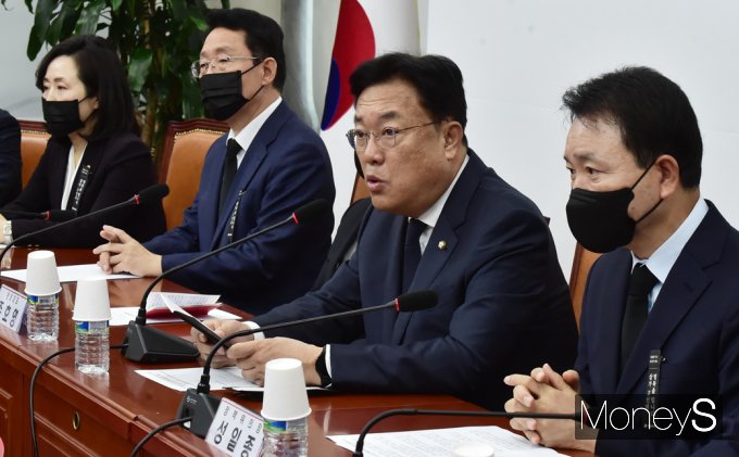 [머니S포토] 정진석 