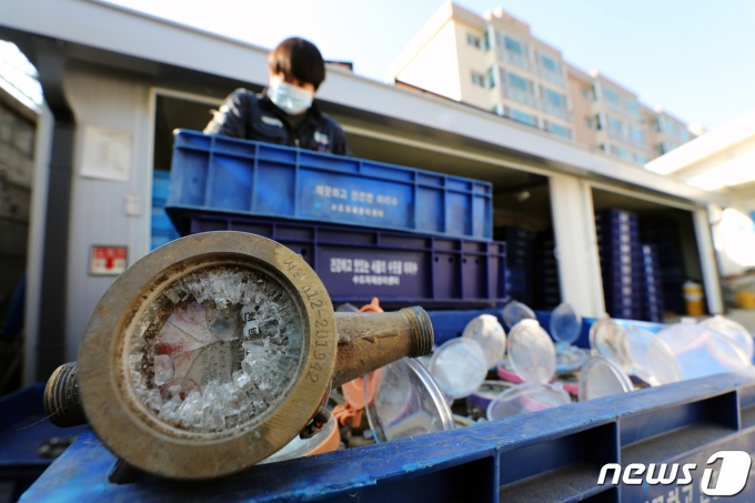 동파된 수도계량기. (뉴스1DB) ⓒ News1 황기선 기자