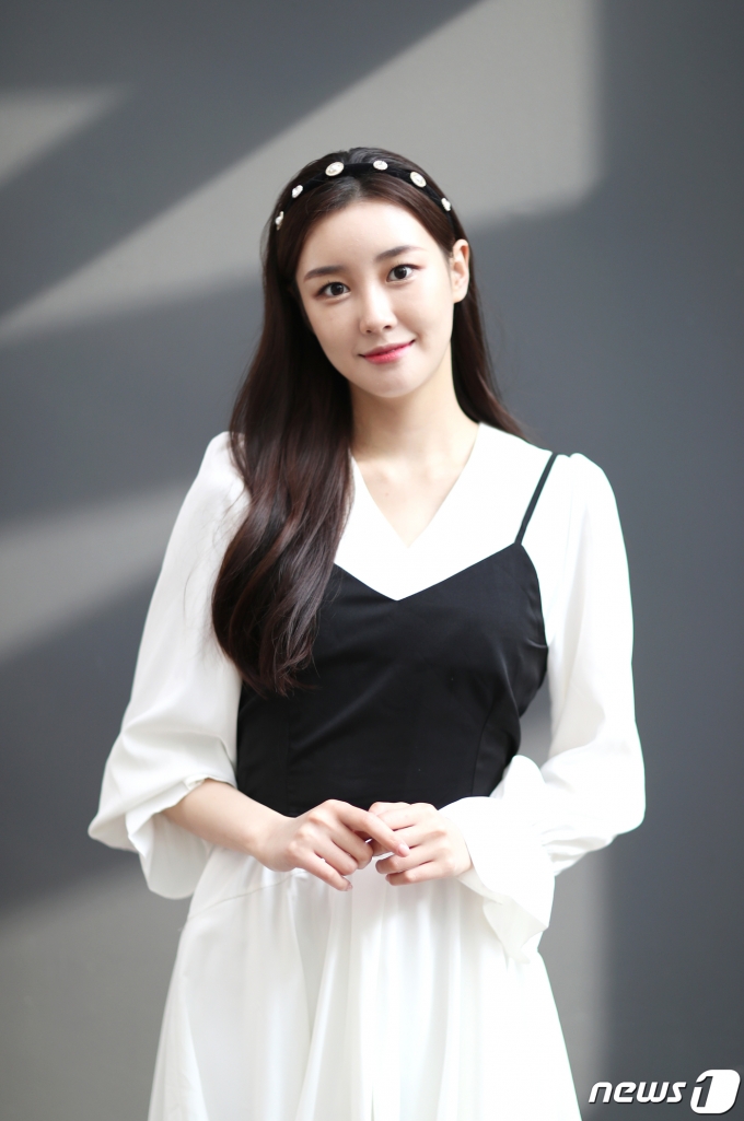 2022년 미스코리아 眞 이승현이 9일 오전 서울 종로구 뉴스1 사옥에서 열린 인터뷰에서 포즈를 취하고 있다. ⓒ News1 권현진 기자