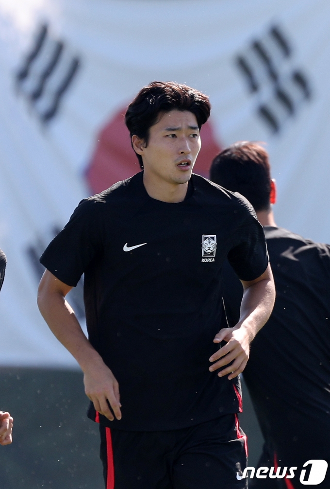 파울루 벤투 감독이 이끄는 대한민국 축구대표팀 조규성이 23일 오후(현지시간) 카타르 도하 알에글라 트레이닝센터에서 훈련을 하고 있다. 2022.11.23/뉴스1 ⓒ News1 이동해 기자