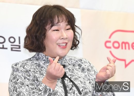 김민경이 국제 사격대회에서 여성부 51위를 기록한 것으로 나타났다. 사진은 지난 2020년 1월 서울 마포구 상암동 스탠포드호텔에서 열린 코미디TV '맛있는 녀석들' 방송 5주년 기자간담회에 참석한 코미디언 김민경.사진은 기사 내용과 무관함. /사진=장동규 기자