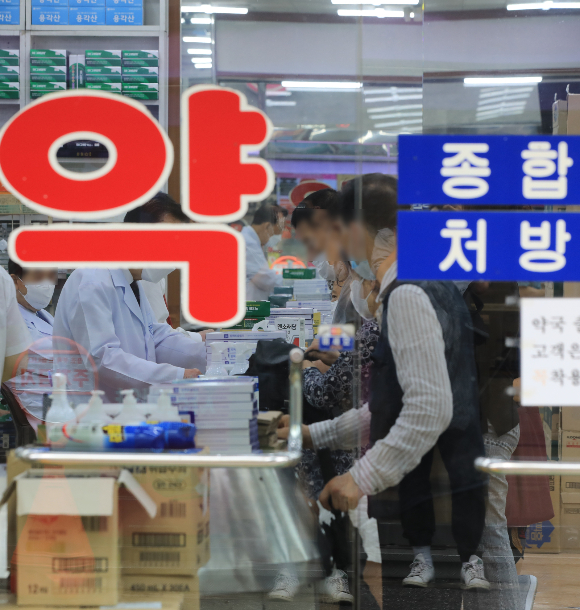 '위드 코로나'로 방역 정책을 바꾼 중국이 보따리상(따이공)을 통해 국내 감기약을 싹쓸이할 가능성이 제기됐다. /사진=뉴스1