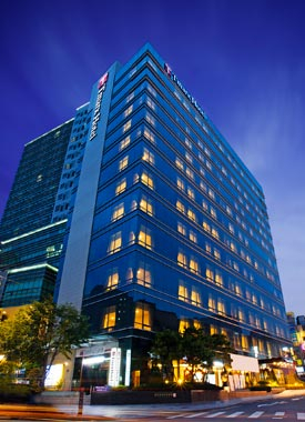모두투어와 하나투어가 호텔 자회사를 청산한다. 사진은 하나투어의 호텔 운영 자회사 마크호텔이 운영했던 티마크호텔 명동./사진=티마크호텔 홈페이지 캡처