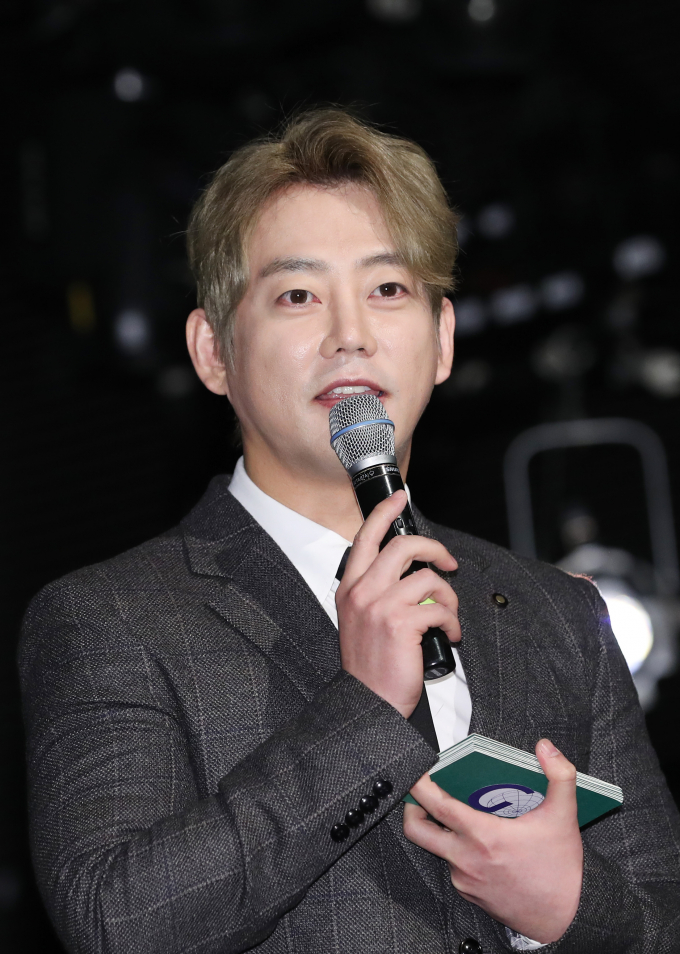 3일 MBC FM4U '정오의 희망곡 김신영입니다'에서는 테이가 스페셜 DJ로 출연해 신종 코로나바이러스 감염증(코로나19) 확진으로 자가격리에 들어간 DJ 김신영의 자리를 대신했다. /사진=뉴스1