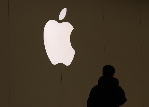  CNBC 등에 따르면 애플 아이폰 운영체제(iOS) 엔지니어 연봉은 약 22만9000∼37만8000달러다. /사진=뉴스1